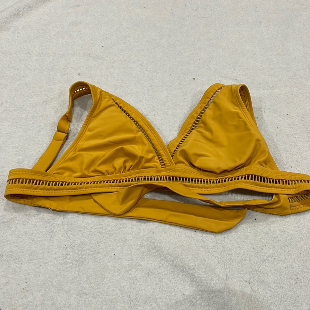 Bathing suit top